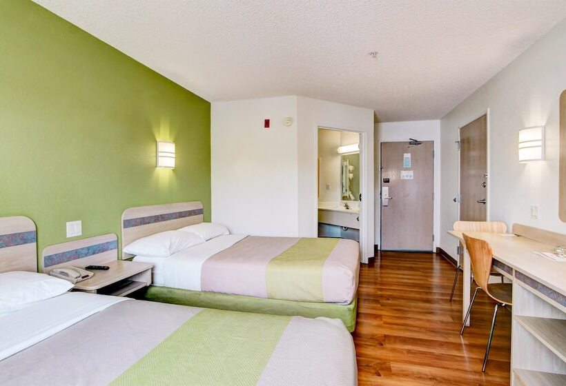 غرفه قياسيه سريرين مزدوجين, Park Inn By Radisson, Aurora