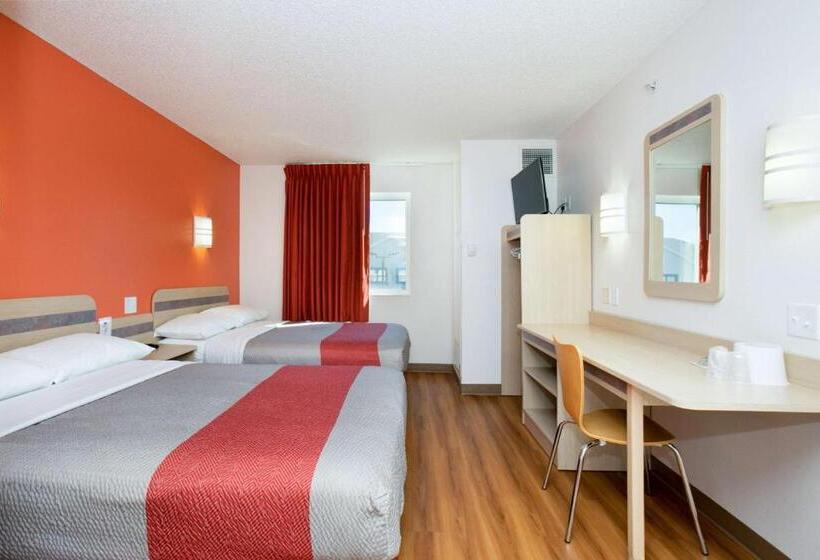 Четырехместный Номер Стандарт, Motel 6brooklyn Center, Mn  Minneapolis