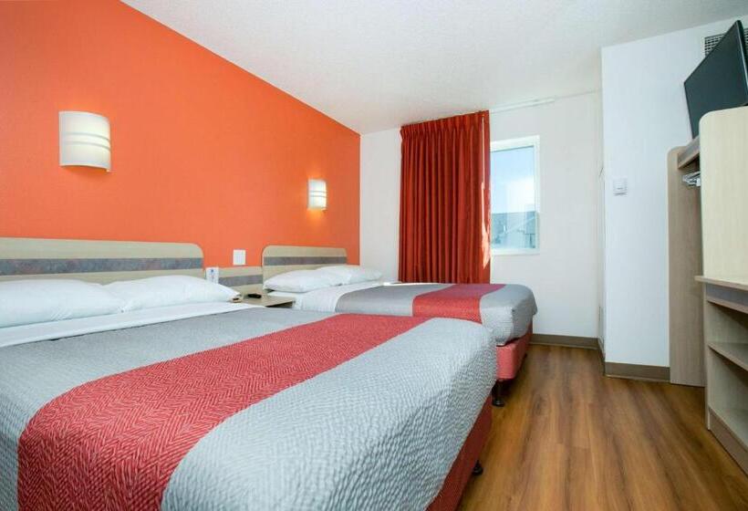 Четырехместный Номер Deluxe, Motel 6brooklyn Center, Mn  Minneapolis