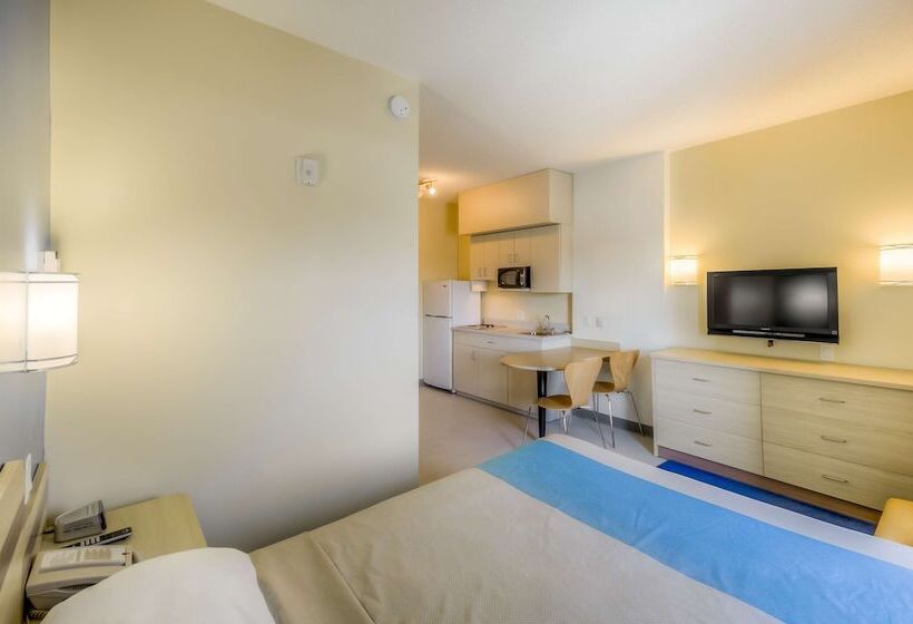 障害者適応デラックスルーム, Motel 6estevan, Sk