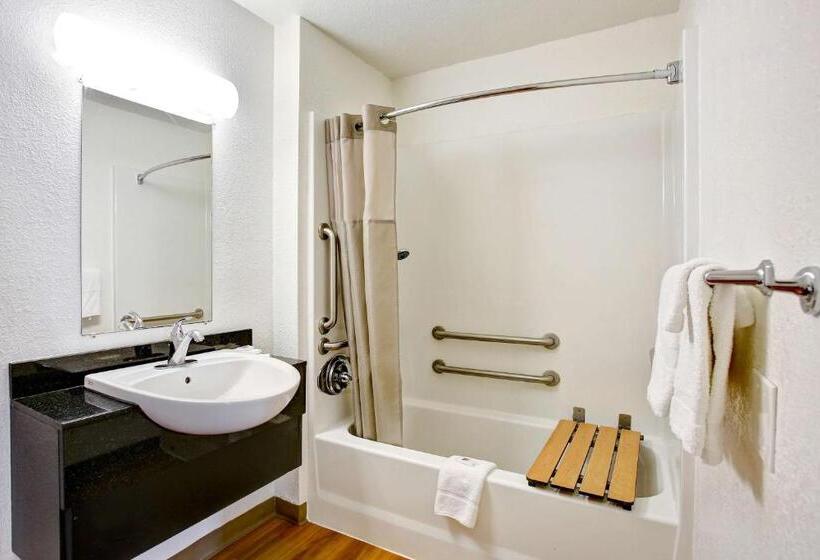 חדר סטנדרט מותאם לאדם עם מוגבלויות, Motel 6fremont, Ca  North