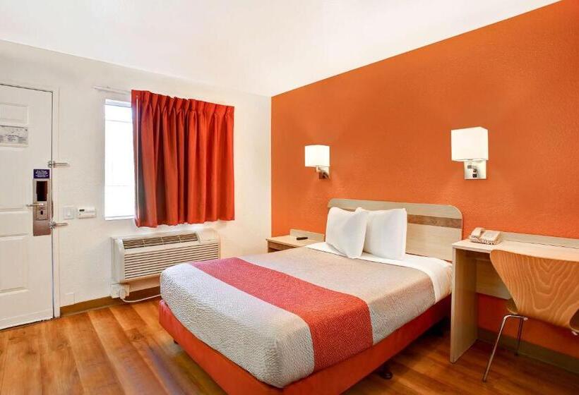 חדר סטנדרט מותאם לאדם עם מוגבלויות, Motel 6fremont, Ca  North