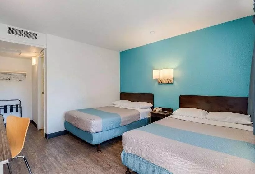 ２ダブルベッドのスタンダードルーム, Park Inn By Radisson, Winnemucca