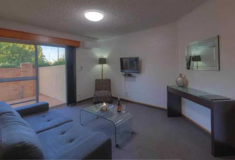 Huoneisto 1 Makuuhuone, Cousins Motor Inn