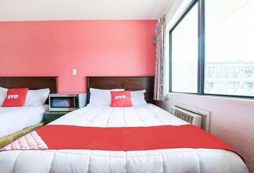 חדר סטנדרט שתי מיטות זוגיות, Oyo Hotel South Bend Campus