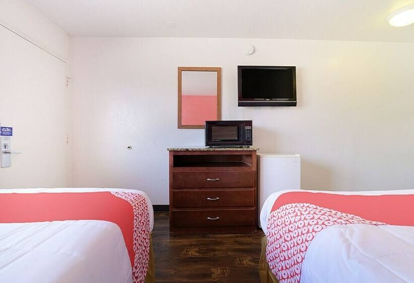 חדר סטנדרט שתי מיטות זוגיות, Oyo Hotel South Bend Campus