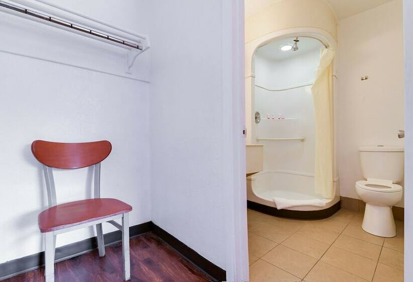 חדר סטנדרט שתי מיטות זוגיות, Oyo Hotel South Bend Campus