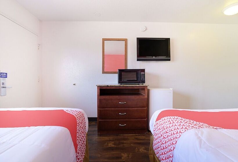 חדר סטנדרט שתי מיטות זוגיות, Oyo Hotel South Bend Campus