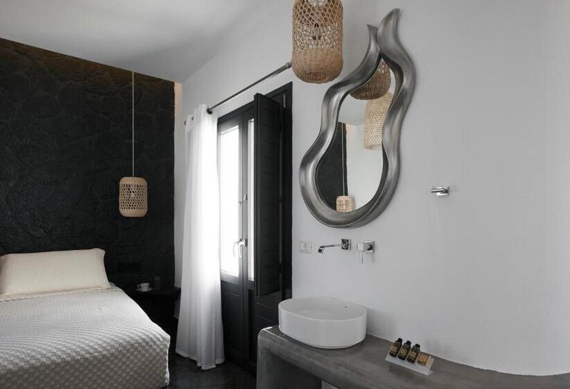 Suite con Hidromasaje, Oia Suites