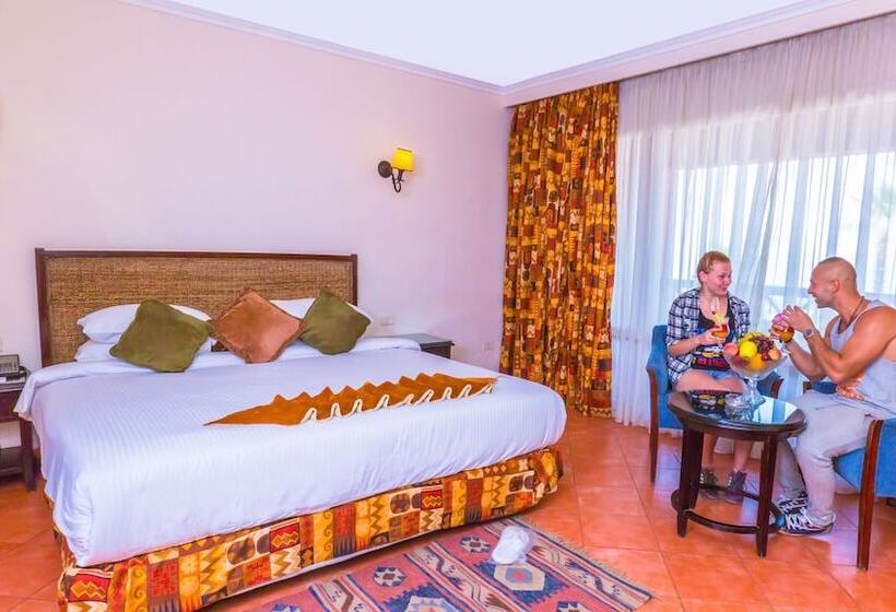 اتاق استاندارد با چشم‌انداز دریاچه, Porto Sokhna Beach Resort