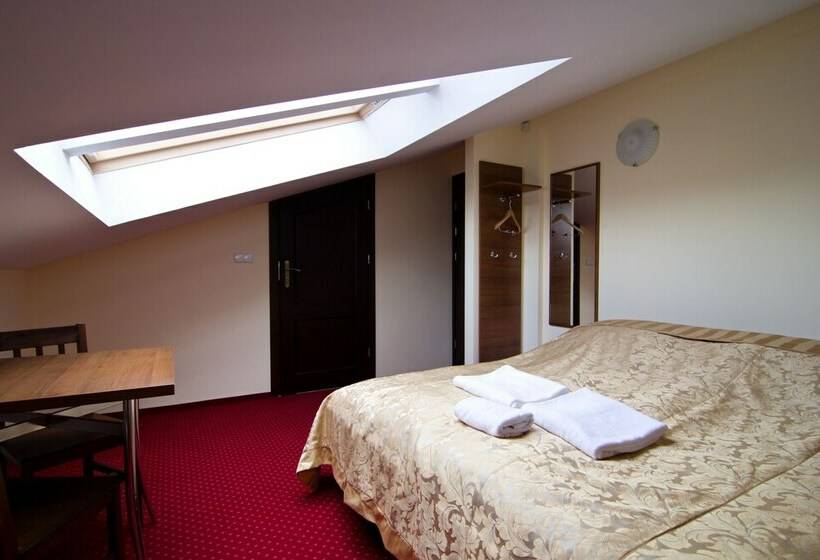 اتاق استاندارد یک نفره, Versal Aparthotel Airport Modlin