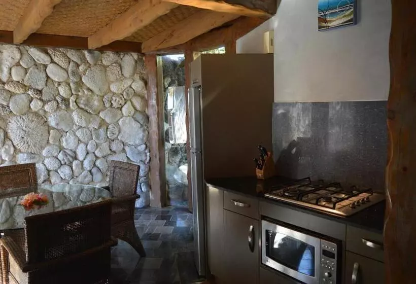 ویلا دلوکس 2 خوابه, Aitutaki Escape