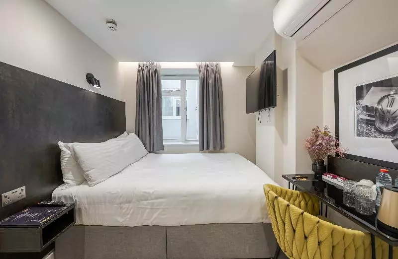 اتاق استاندارد, St Pancras Inn