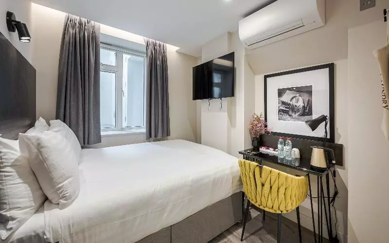 اتاق استاندارد, St Pancras Inn