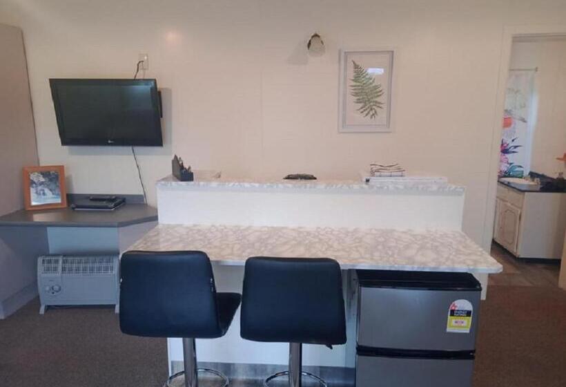 Студия Стандарт, Alpine View Motel