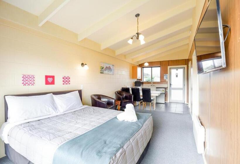 Семейные Апартаменты, Alpine View Motel