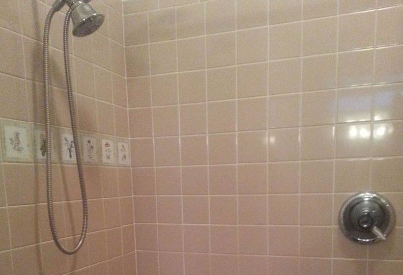 غرفة كومفورت ثلاثية, Holly House Of Hamilton