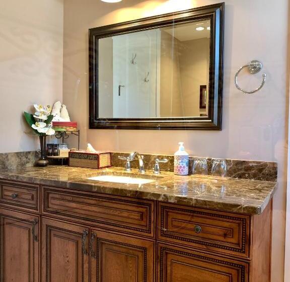 חדר סטנדרט עם מיטת קינג, Eagle Rock Bed And Breakfast