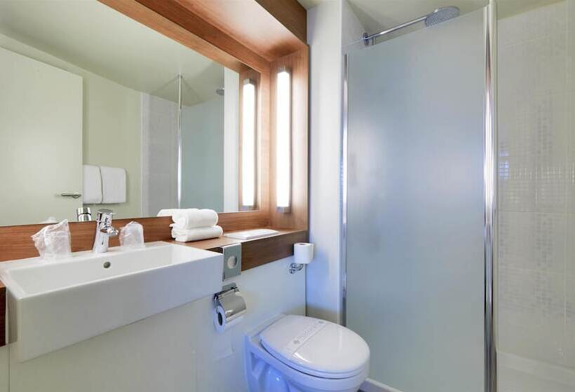 スーペリアールーム, Campanile La Roche Sur Yon Centre Gare