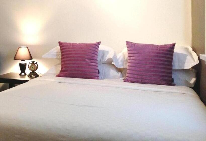 プレミアムルーム, Centennial Inn On Bathurst