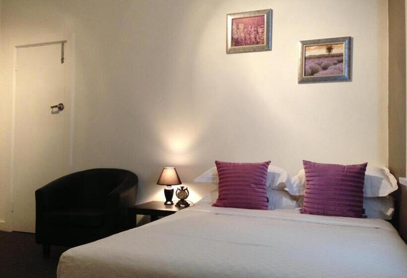 プレミアムルーム, Centennial Inn On Bathurst