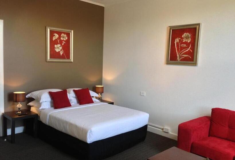 デラックスルーム, Centennial Inn On Bathurst