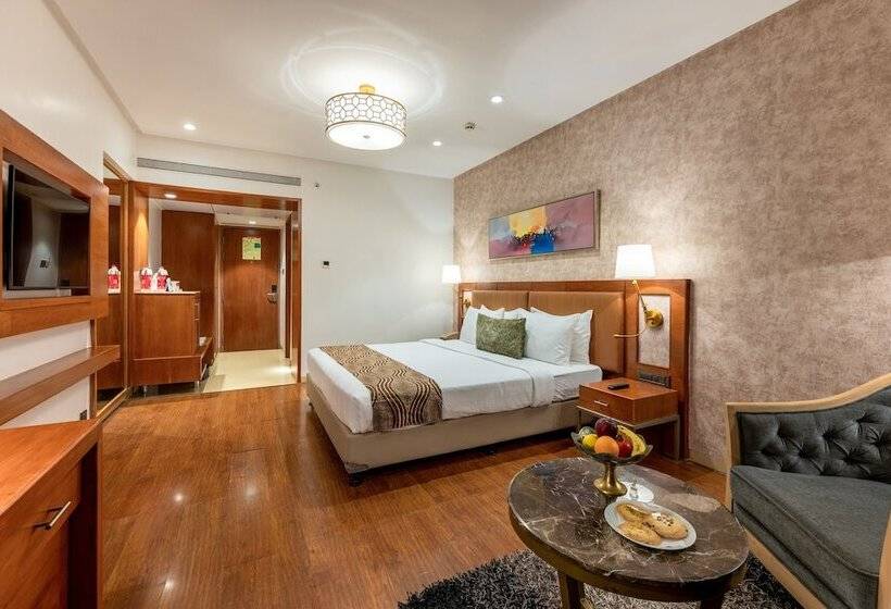Номер Deluxe, Express Inn The Business Luxury
