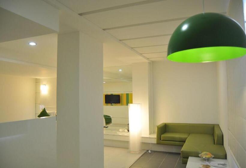 디럭스 스튜디오, Icon Select By Bhagini