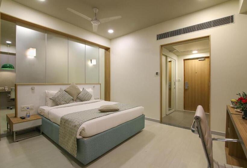 스탠다드 룸 킹사이즈 침대, Icon Select By Bhagini