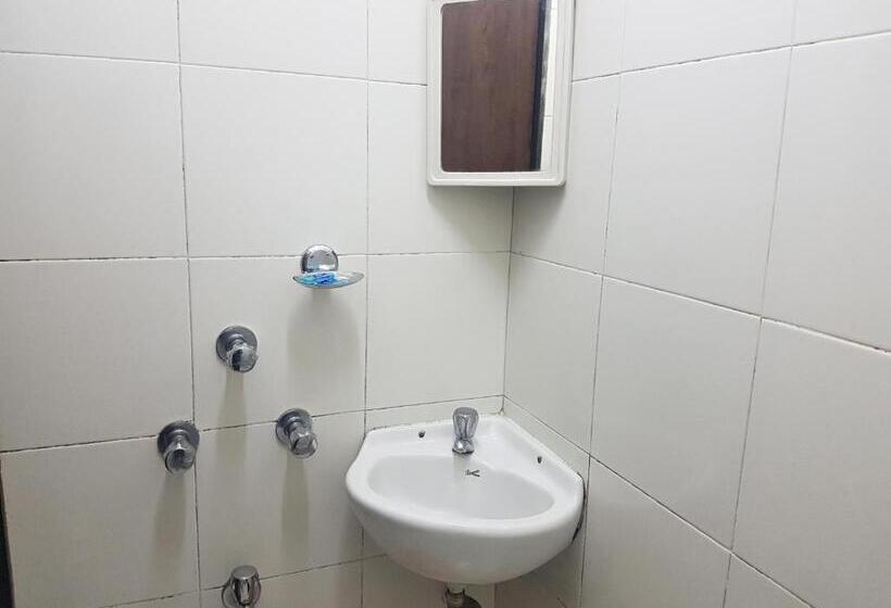 اتاق سوپریور, Kumkum