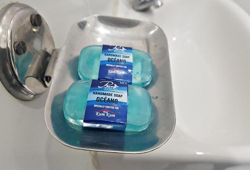 اتاق لوکس, Kumkum