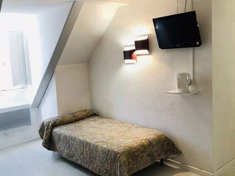 Standard Kolmen Hengen Huone, Les Gentianes