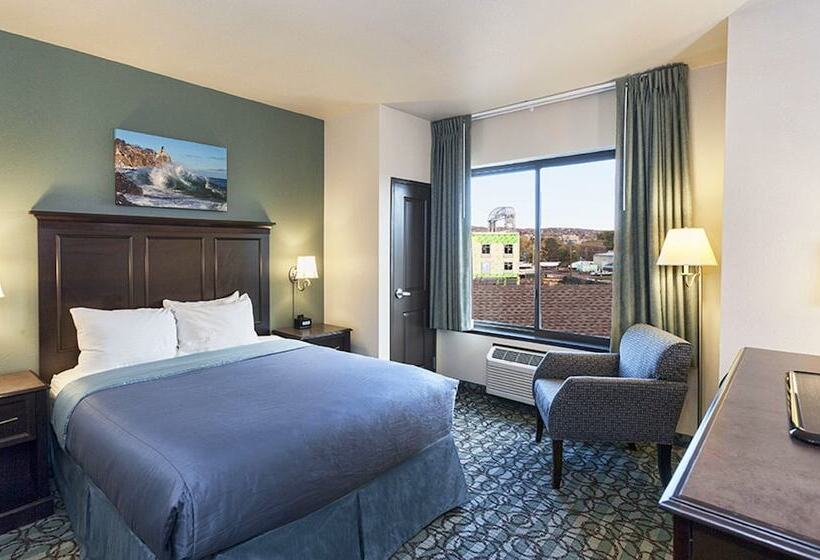 חדר סטנדרט עם מיטת קווין, Park Point Marina Inn