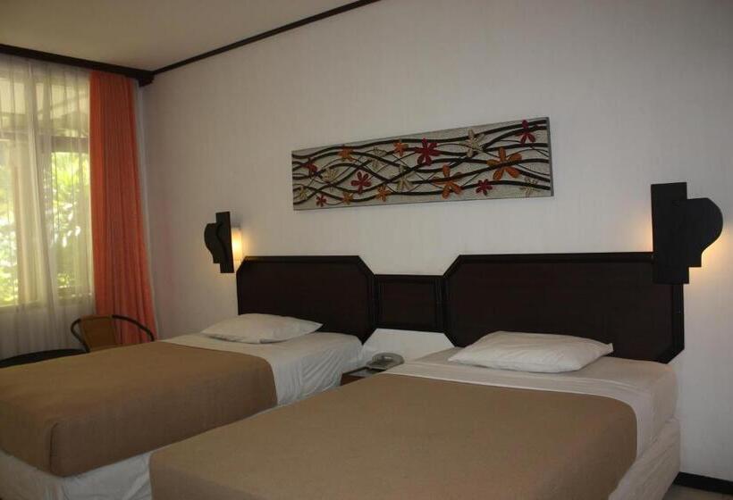 豪华房间, Puri Naga Beachfront Cottages