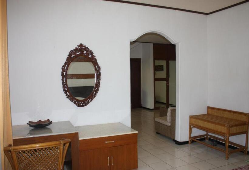 Family Suite, Puri Naga Beachfront Cottages