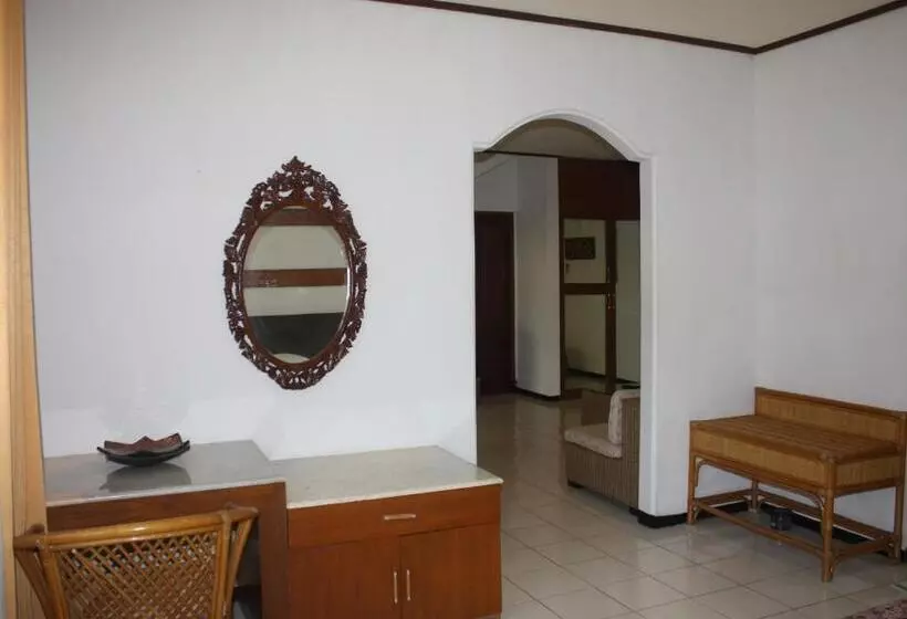 Perhesviitti, Puri Naga Beachfront Cottages