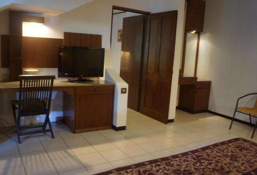 Номер Стандарт Смежный, Puri Naga Beachfront Cottages