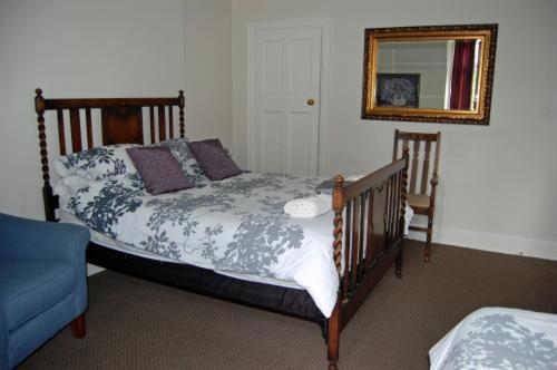 패밀리 룸 공용 욕실, The Castle Bar Only