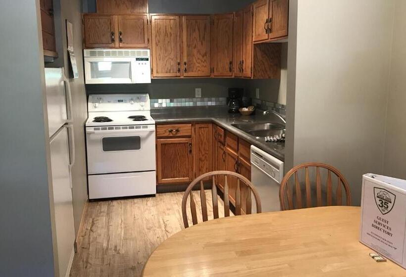 带1个卧室的公寓, The Griz Inn By Park Vacation Management