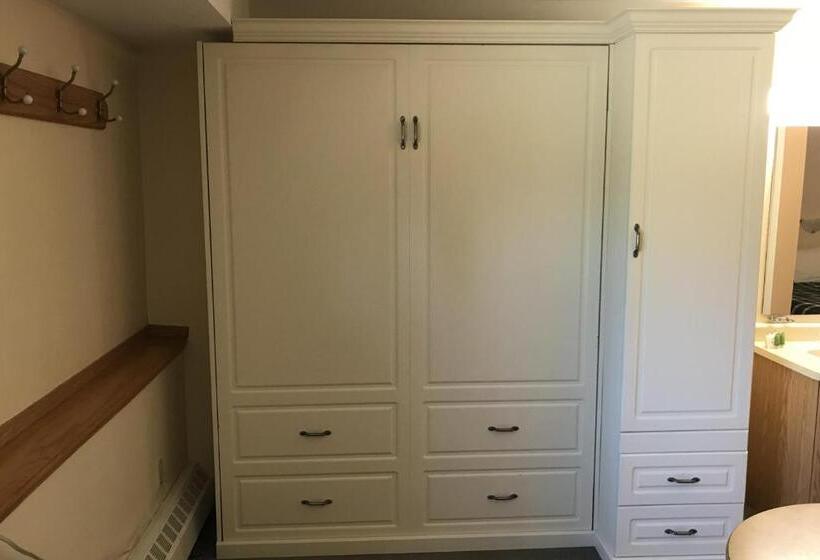 标准间, The Griz Inn By Park Vacation Management