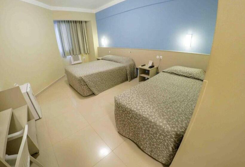 标准三人间, Vieiras