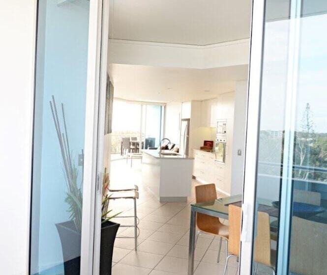 דירת שלושה חדרים, Manta Bargara Resort