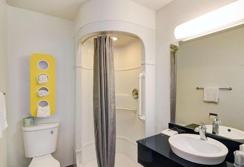 غرفة قياسية, Vagabond Inn Sylmar