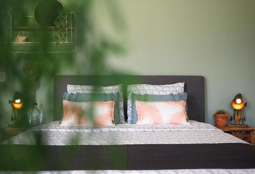 سوییت لوکس, Oasis Guesthouse, Boutique Style
