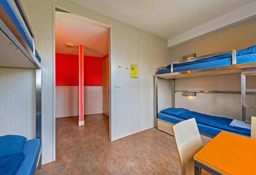Номер Стандарт Трехместный, Stayokay Hostel Noordwijk
