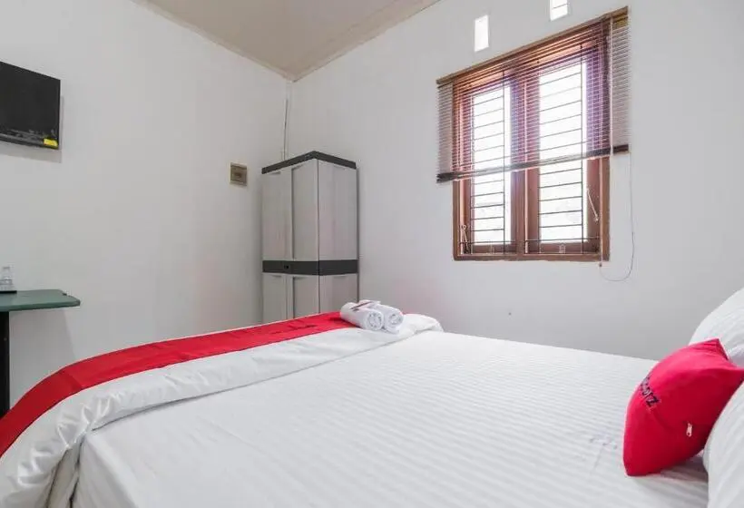 スタンダードルーム, Reddoorz Near Terminal Bubulak Bogor