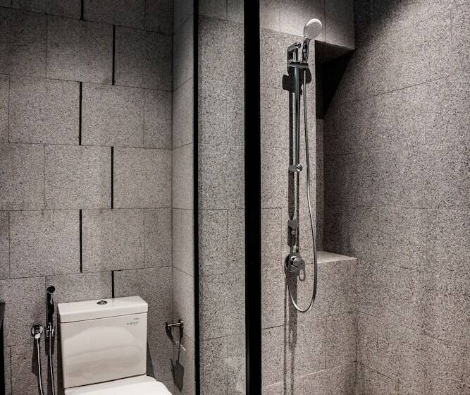 استودیوی استاندارد, Mana Mana Suites At Scarletz Klcc