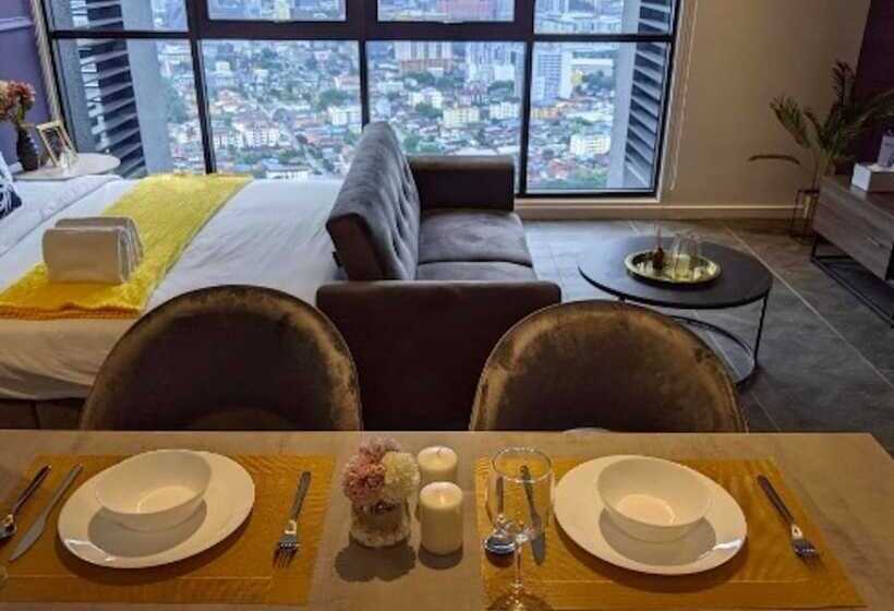 استودیوی استاندارد, Mana Mana Suites At Scarletz Klcc