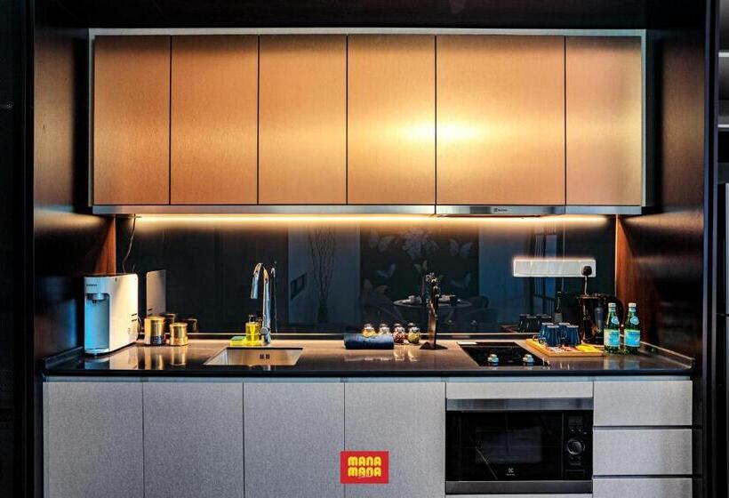 استودیوی استاندارد با تخت دو نفره بزرگ, Mana Mana Suites At Scarletz Klcc