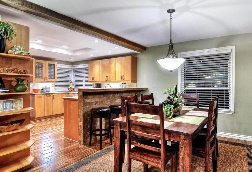 شقة 3 غرف, North Beach B